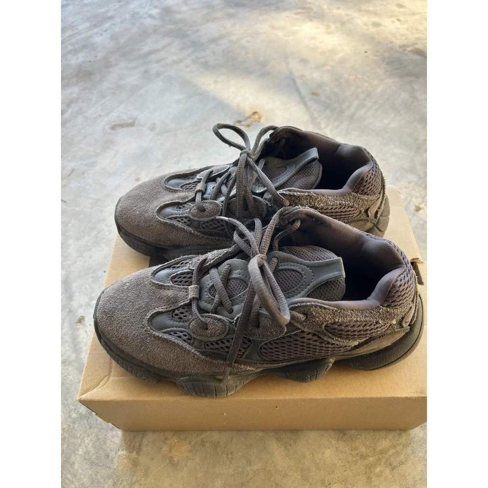 Used Size‎ 5 - adidas Yeezy 500 Low Utility Black